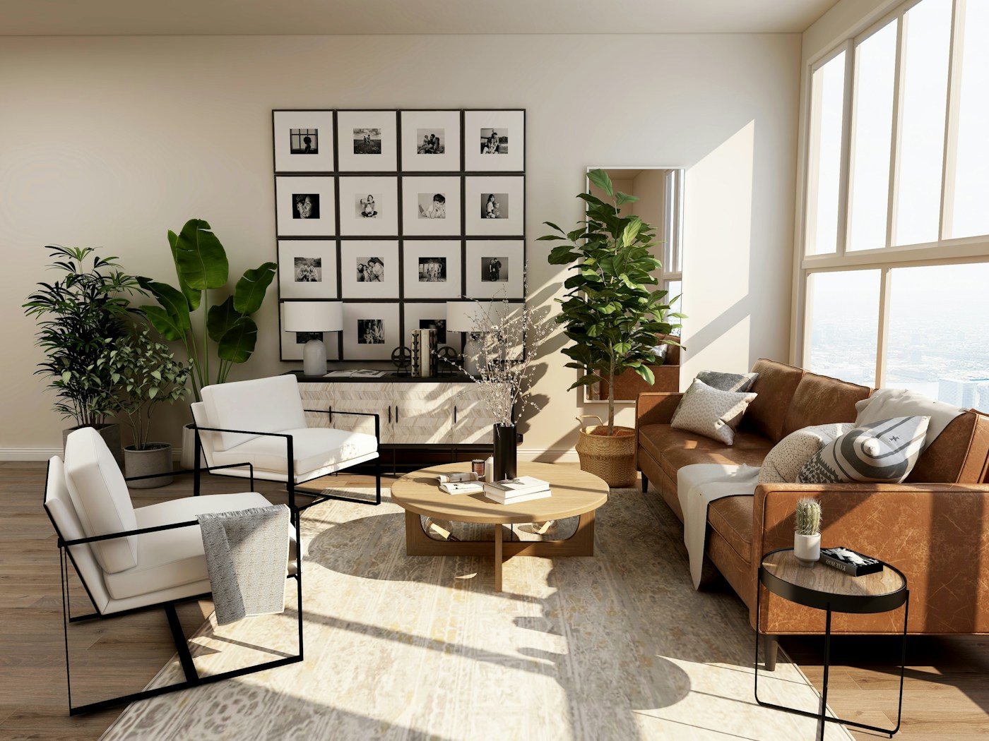 Sala com parede de quadros, planta grande perto da janela e sofá marrom